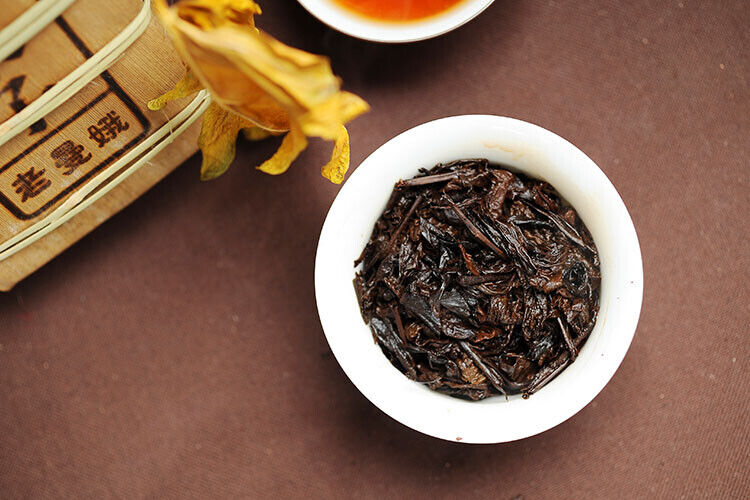 HelloYoung DR. PU'ER TEA Lao Man E Pu-erh Tea Brick 500g Old Tree Ripe Puer Pu'er Shu Tea