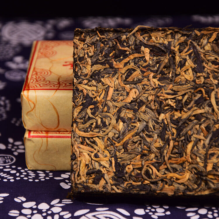 HelloYoung TeaFengqing Dian Hong Golden Buds Dianhong Dian Hong Yunnan Black Tea Brick 250g