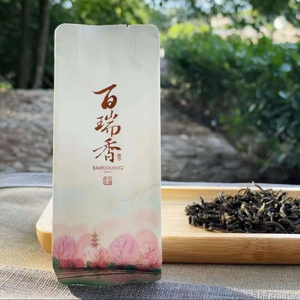 Wuyi Rock Tea Bairuixiang Oolong Tea Bagged High Mountain Chinese Black Tea Main image