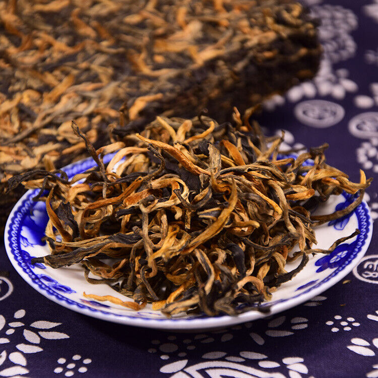 HelloYoung TeaFengqing Dian Hong Golden Buds Dianhong Dian Hong Yunnan Black Tea Brick 250g