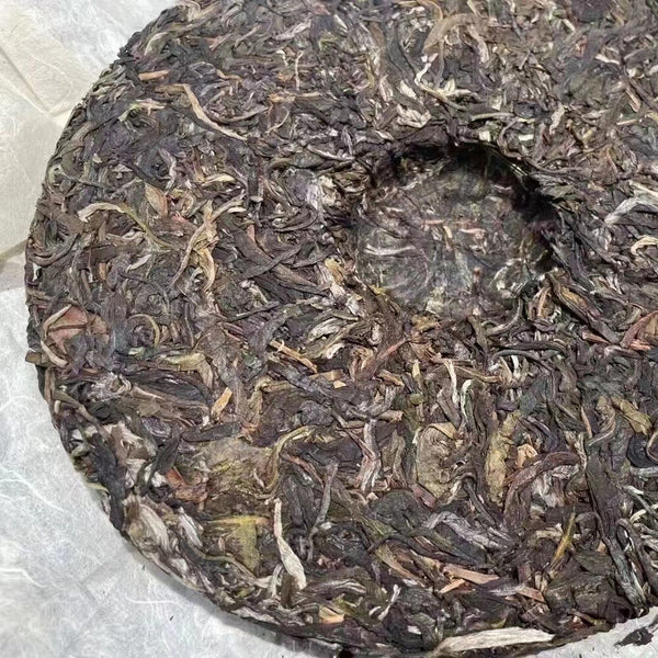 357g Yunnan Raw Pu-erh Cake Tea Bingdao Xiangjin Aged Puerh Raw Tea Cake
