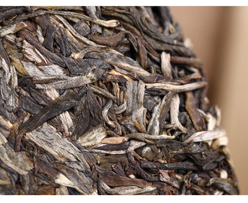 HelloYoung Haiwan "Liang Yuan Liang Yun" Premium Pu'er Tea Series Raw Pu-erh Tea 400g