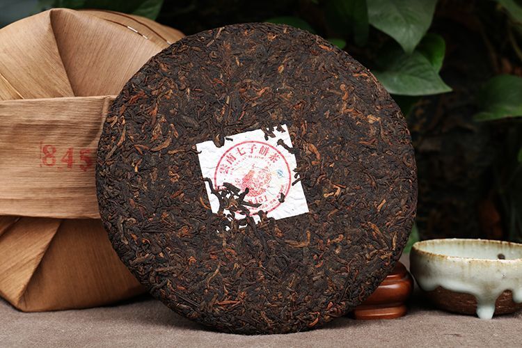 HelloYoung Yun Nan Qi Zi Bing Cha Yunnan Menghai LangHe 8451 Pu'er Puerh Ripe Tea 357g