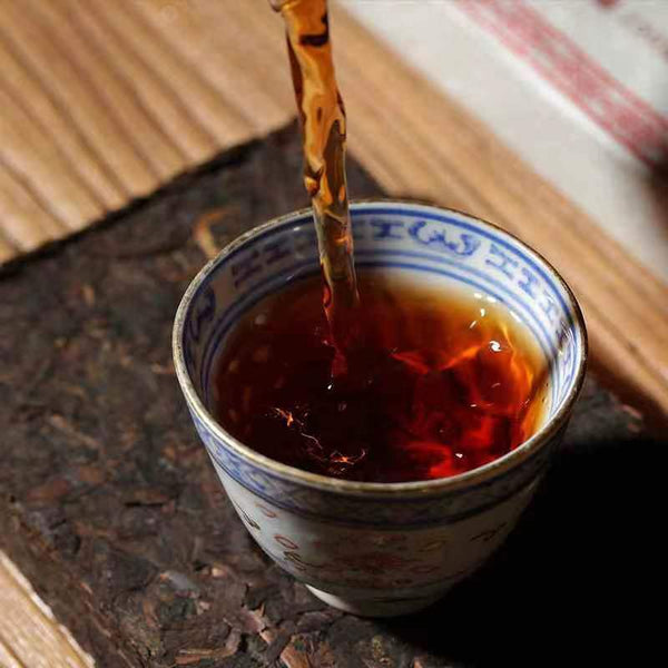 HelloYoung Tea Brick Organic Pu-erh Cooked Tea Menghai Pu'er Tea 250g Yunnan Ripe Pu-erh