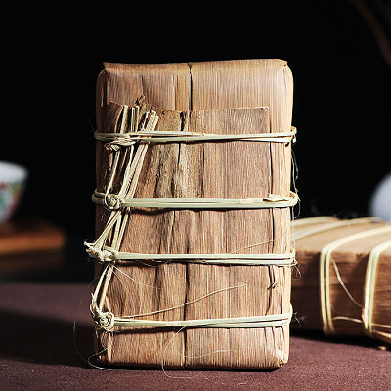 HelloYoung Pu Zi Wei Mengku Ba Nuo Old Leaves Old Tree Huang Pian Pu Er Raw Tea Brick 500g Main image