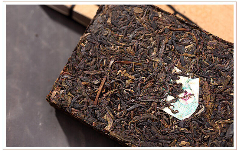 HelloYoung Bamboo Shell Raw Puerh Brick Tea * Menghai Dayi Puer Tea Brick 250g Raw