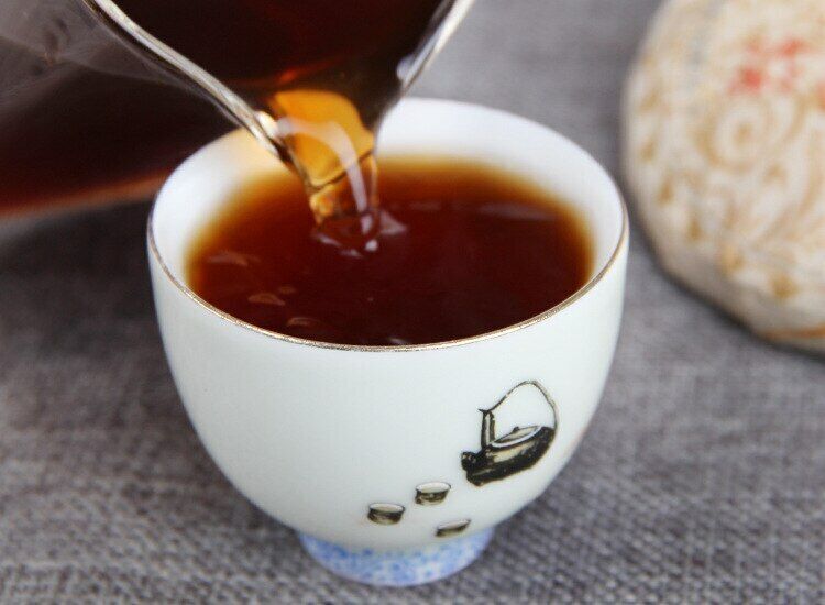 HelloYoung Chinese Yunnan Ripe Puerh Golden Bud Small Cake Shu Puer 100g