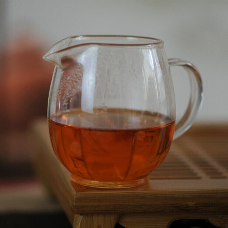 HelloYoung Yunnan Black Chinese Tea with Honey Sweet Notes Fengqing Tea Red Brick 250g