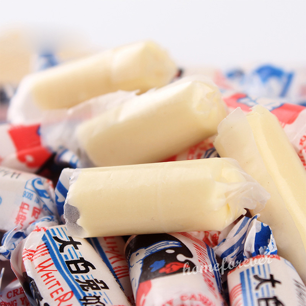 12 Flavors (36 Pieces) Dabaitu White Rabbit Milk Candy Gift 中国大白兔奶糖零食礼物共36颗