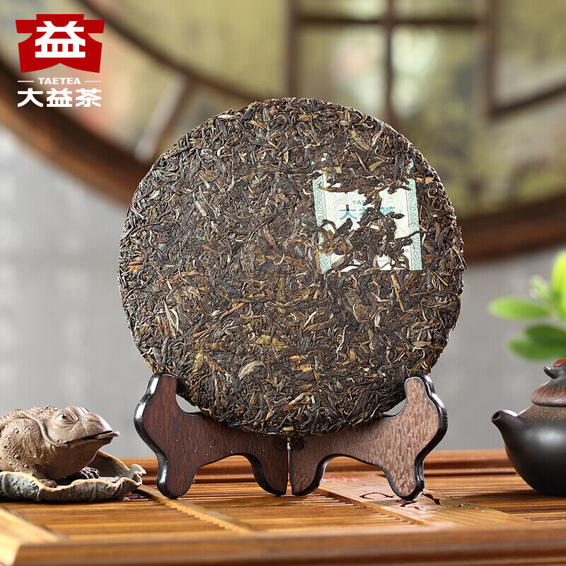 HelloYoung Wei Zui Yan * Taetea Menghai Pu-erh Dayi Puer Tea Classic Raw Pu'er 357g Main image