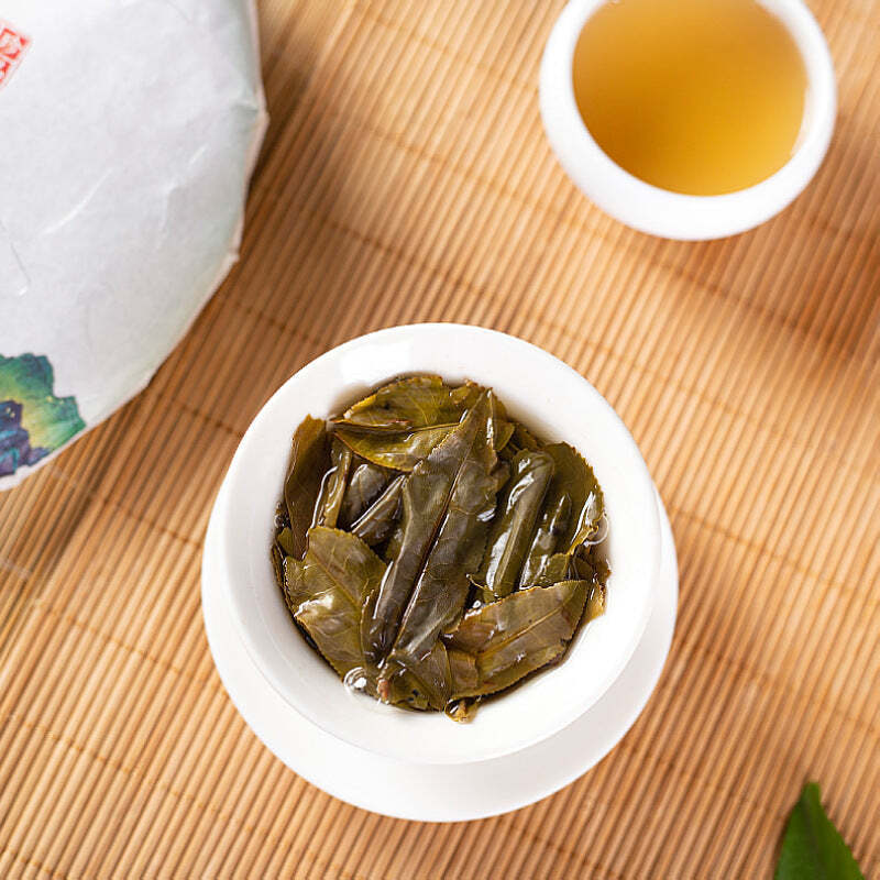 357g Yunnan Raw Pu-erh Tea Cake Yiwu Tongqing River Big Tree Puerh Tea Green Tea
