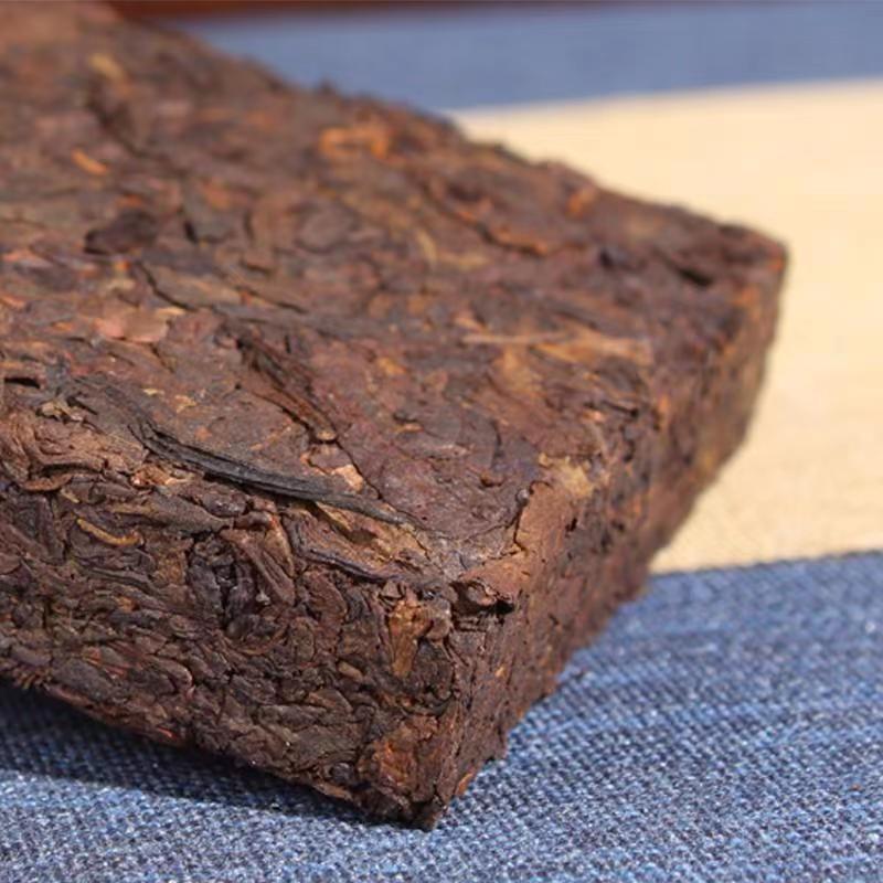 250g/8.8oz Menghai Puerh Ripe Tea Natural Cooked Pu-erh Tea Brick Puer Black Tea Secondary image