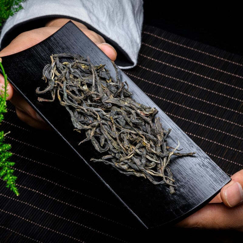100g Yiwu Mountain Ancient Trees Pu-erh Tea Yunnan Pu'er Green Tea Raw Puerh Tea Secondary image