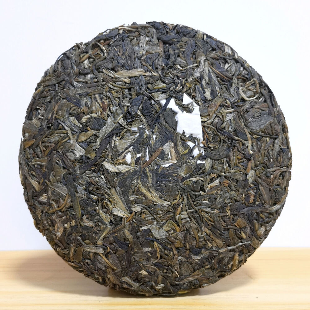HelloYoung Puerh Sheng Tea Pu'er Green Tea 357g Menghai Pu-erh Tea Cake Xigui Old Tree