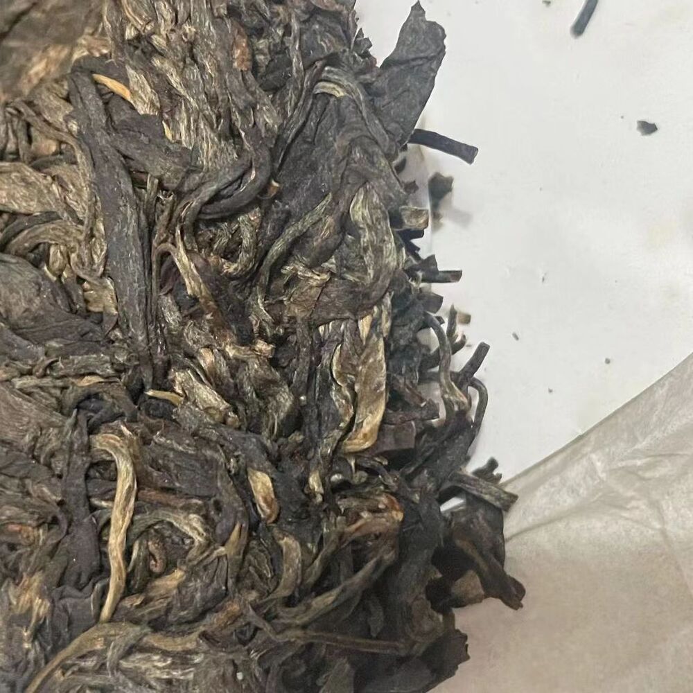 357g Yunnan Raw Pu'er Tea Yiwu Aged Pu-erh Raw Tea Cake Premium Puerh Tea