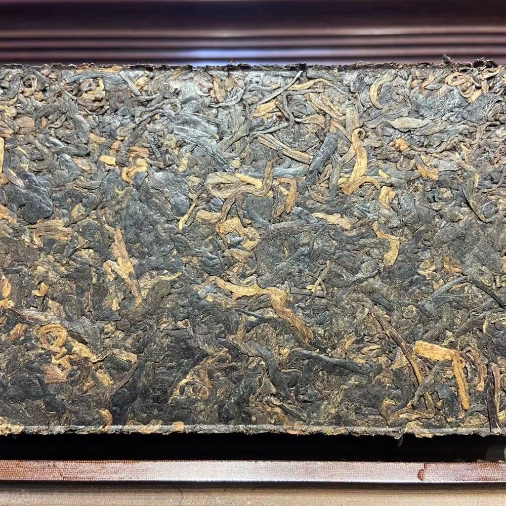 HelloYoung Ripe Pu-erh Tea Brick Menghai Old Tree Pu-erh Tea Top Pu'er Tea 250g Laobanzhang Secondary image