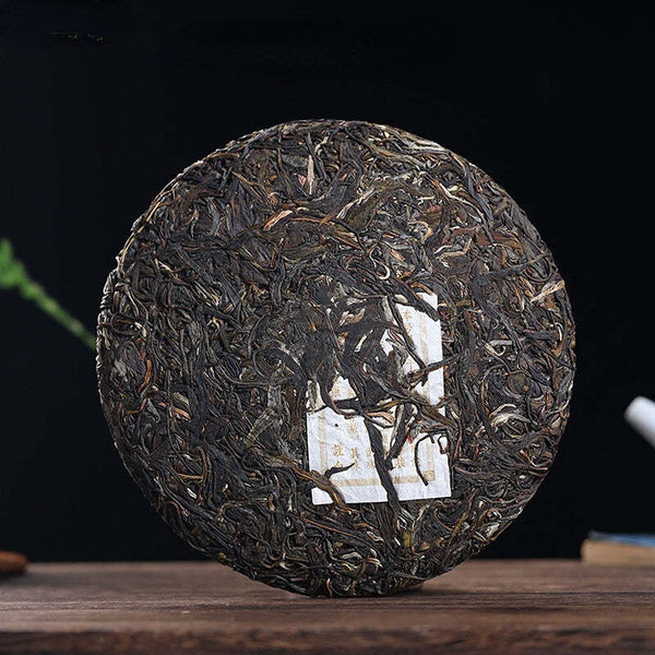 357g Yunnan Yiwu Puerh Raw Tea Cake Early Spring Pu-erhshengcha Pu'er Green Tea