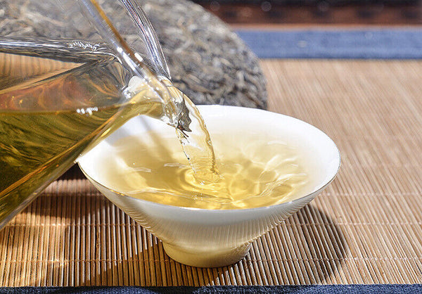 HelloYoung Yr YunNan Pu-erh Mengku YUE CHEN YUE XIANG Raw Tea Qizi Bing Puerh 357g