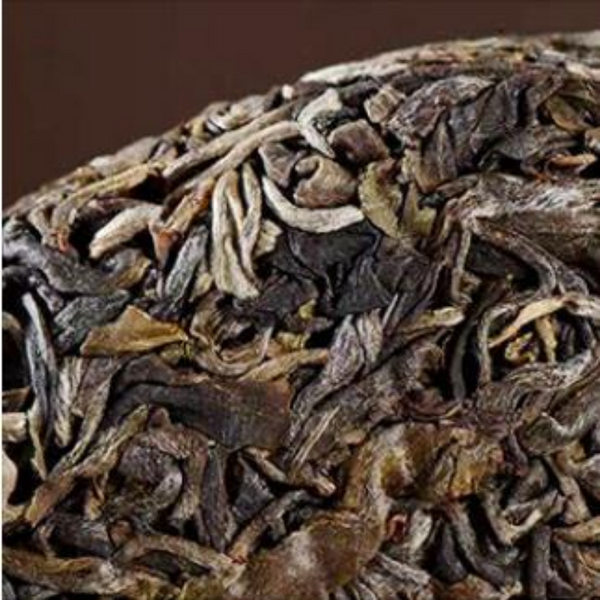 357g Iceland Mengku Pu-erh Raw Tea Cake Yunnan Qizi Ancient Tree Puerh Shengcha