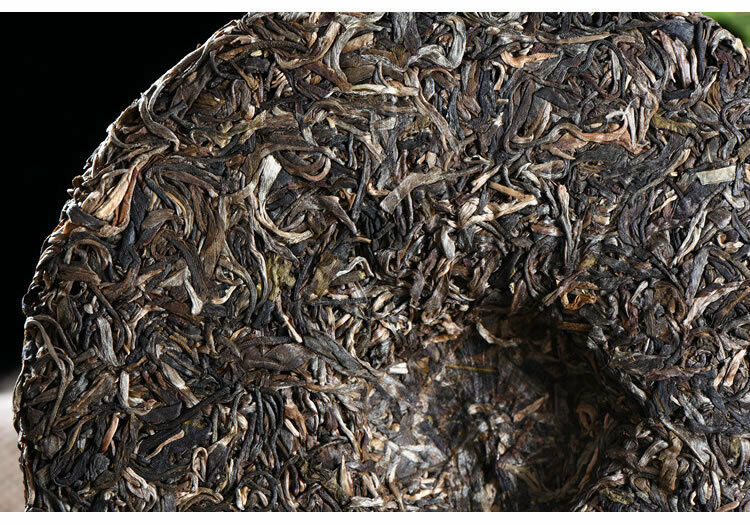 HelloYoung Golden Peacock * 2015 Li Ming Spark Pu-erh Tea Cake 357g Raw Puerh Tea Puer