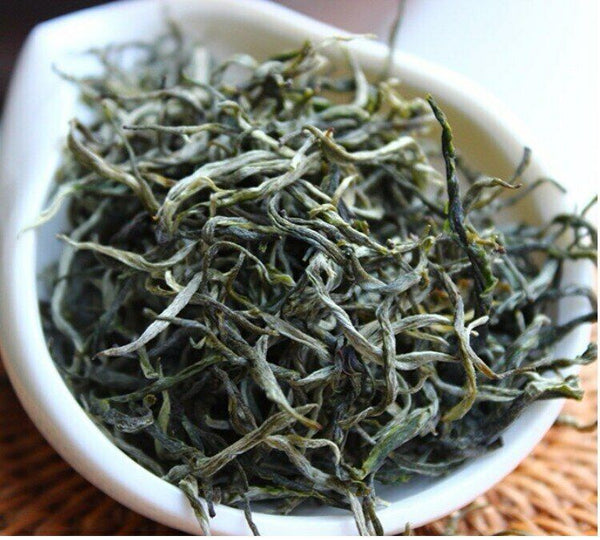 HelloYoung Dian Lv Silver Tips Yunnan Green Tea Supreme Organic Early Spring Snowy Mountain
