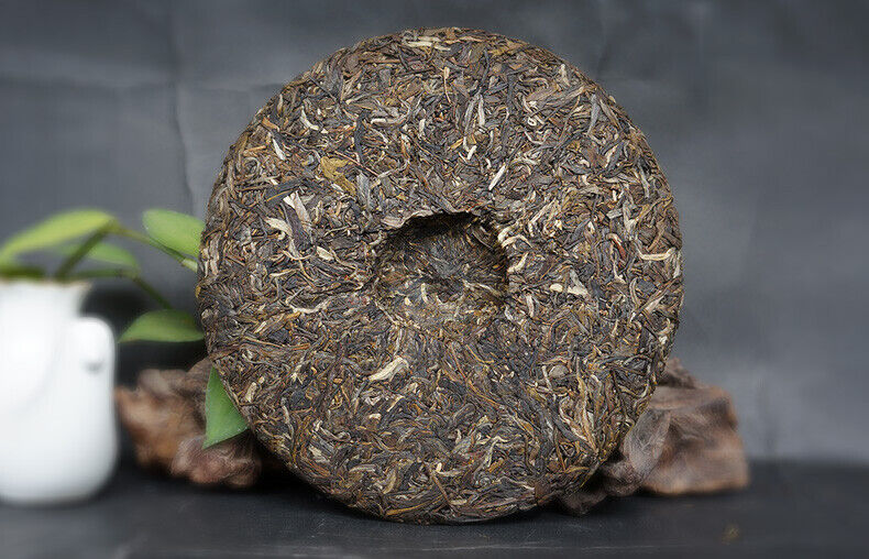 HelloYoung HAIWAN Brand Old Comrade Deep Mountain Old Tree Pu-erh Tea Cake 2017 500g Raw