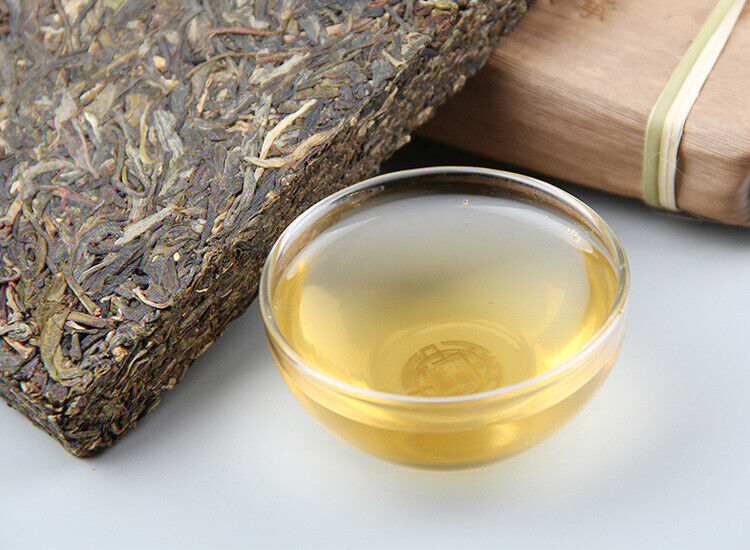 Yunnan Menghai Classical 8582 Raw Puer Tea Brick Old Tree Sheng Puerh 250g