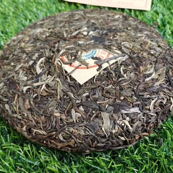 2013 Yiwu Zhengshan Old Pu-erh Tea Cake Yunnan Puerh Tea 357g Aged Puer Raw Tea