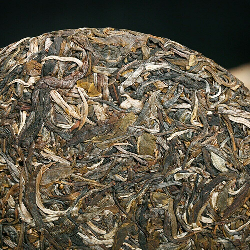 HelloYoung Spring Dawn Sheng Puer Jingmai Mountain Orchid Scent Raw Pu'er Tea 357g