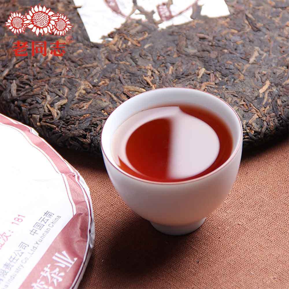 HelloYoung Shu Puer yr HaiWan 9978 Batch 181 LaoTongZhi Old Comrade Ripe Puer Tea Cake