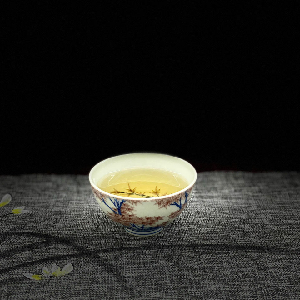 HelloYoung Yr Mother Tree Tea Green The Ancestor of Mengku Big Leaf Raw Puer Tea 500g