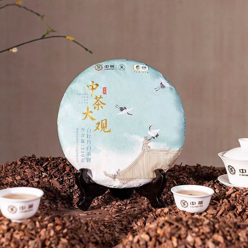 330g White Tea Cake Daguan White Peony Compressed Flower Tea Big Leaf Green Tea Main image