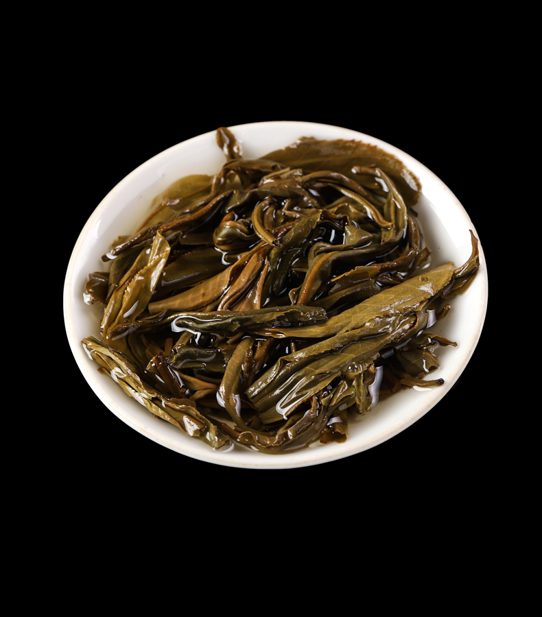 HelloYoung Yunnan Menghai Ba Jiao Ting Sheng Tuo Cha Bulang Mt. Pu'er Tea Raw 500g Box