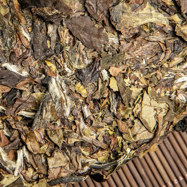 HelloYoung Zhongcha Tea White Cake 5901 Old Tree Baicha Tea 357g