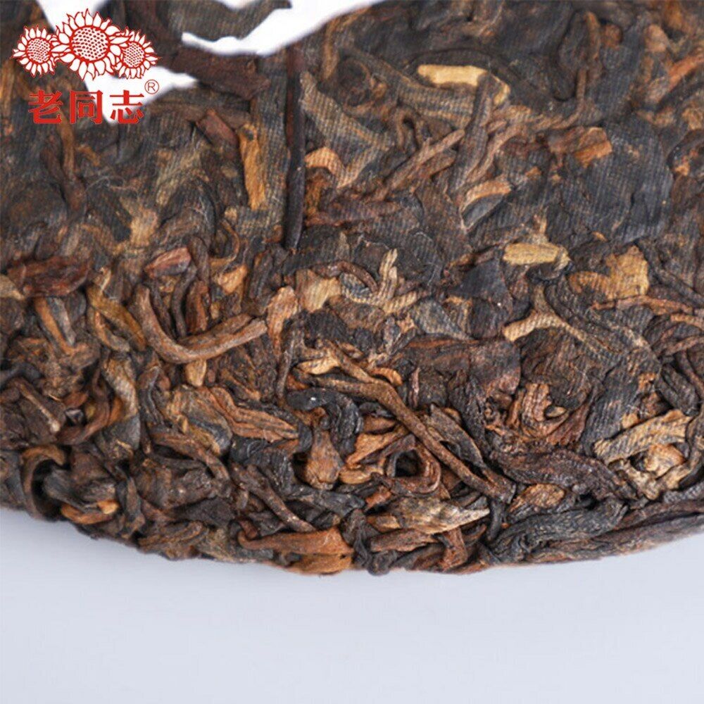 HelloYoung Anning Haiwan Ripe Puer Tea Chun Xiang Bing Cha Batch 181 Pu Erh 357g