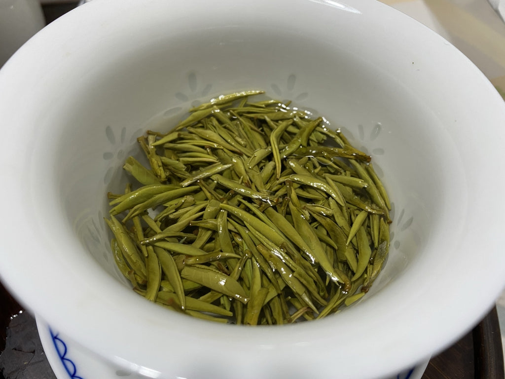 HelloYoung Nonpareil Top Grade Jun Shan Yin Zhen China Yellow Tea JunShan YinZhen 5g*10