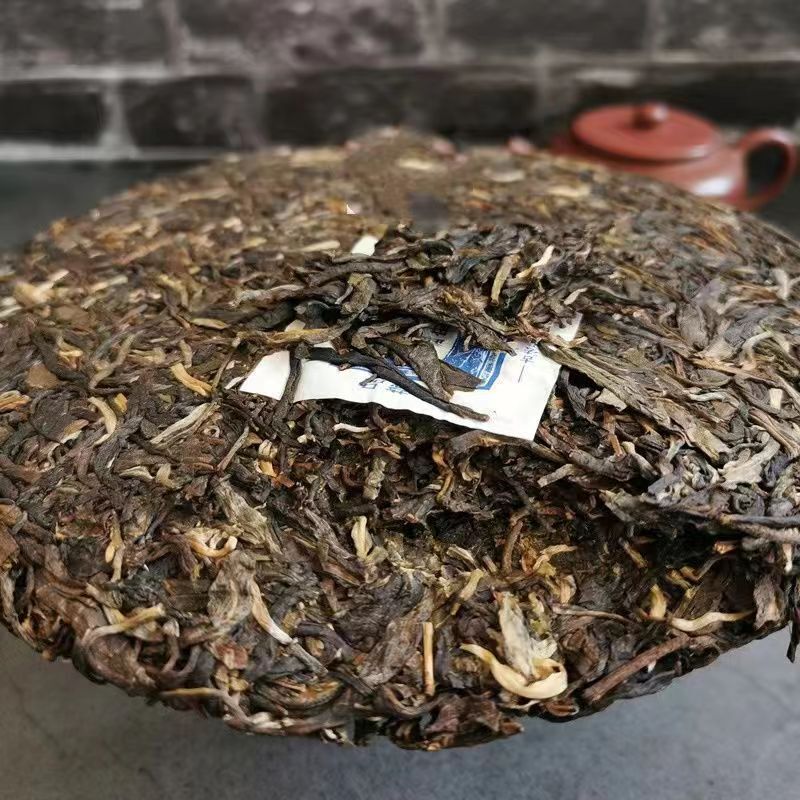 357g Yunnan Puerh Tea Year Menghai Yiwu Raw Pu-erh Tea Cake Pu'er Sheng Tea