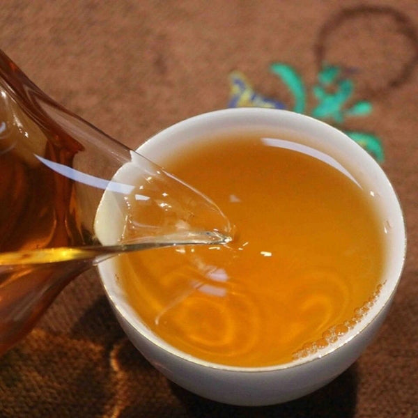 HelloYoung Chunming Gold Award Organic Thousand-year Old Tree Yiwu Pu-erh Tea 357g Raw