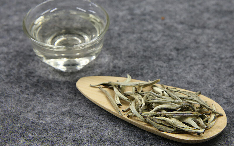 HelloYoung Special Grade Baihao Silver Needle White Tea Bai Hao Yin Zhen Tea Secondary image