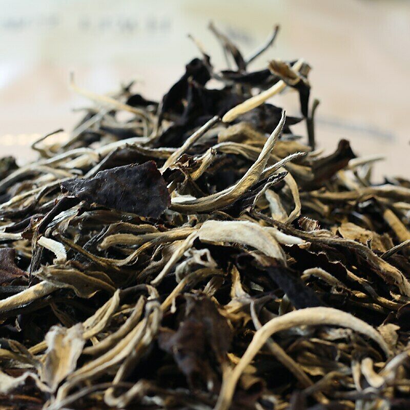 HelloYoung Premium Yunnan Tea Moonlight White Tea loose leaf China Cha 60g Secondary image