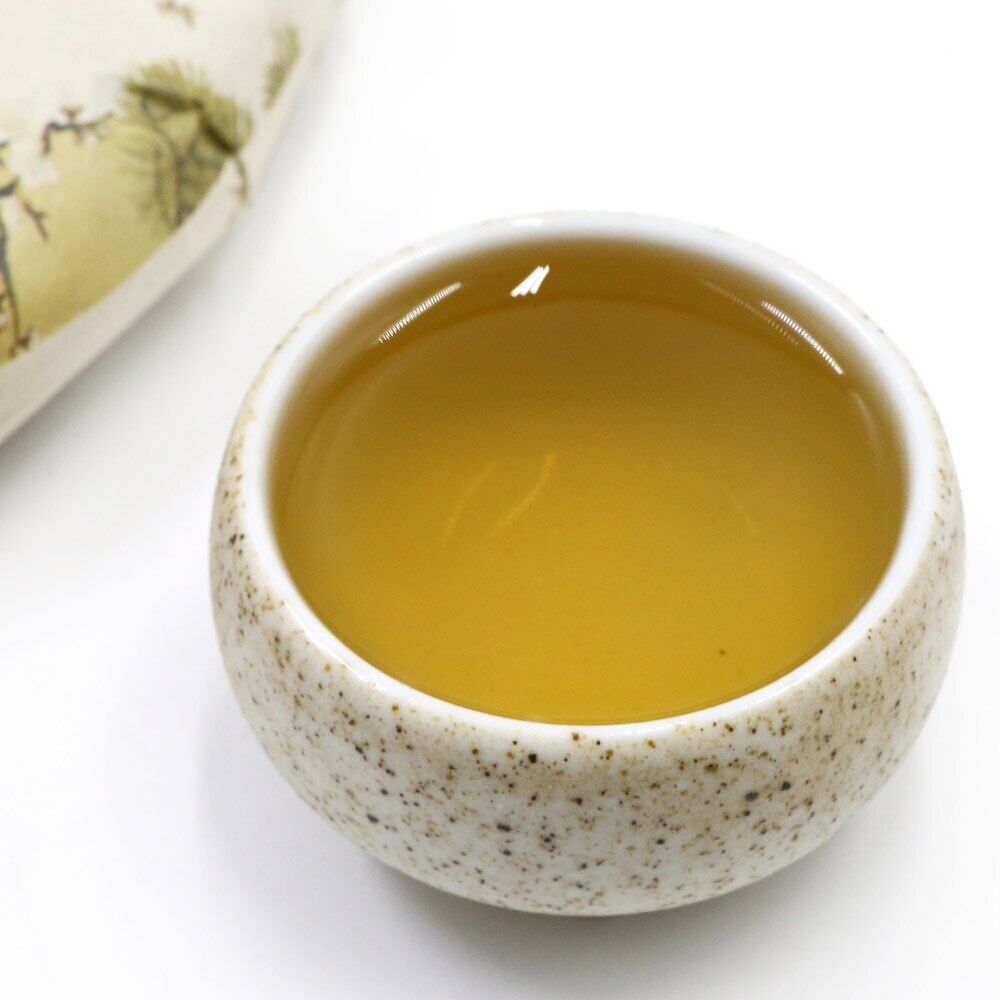 HelloYoung ShuangHe Old Bai Cha FuJian White Tea Cake 300g