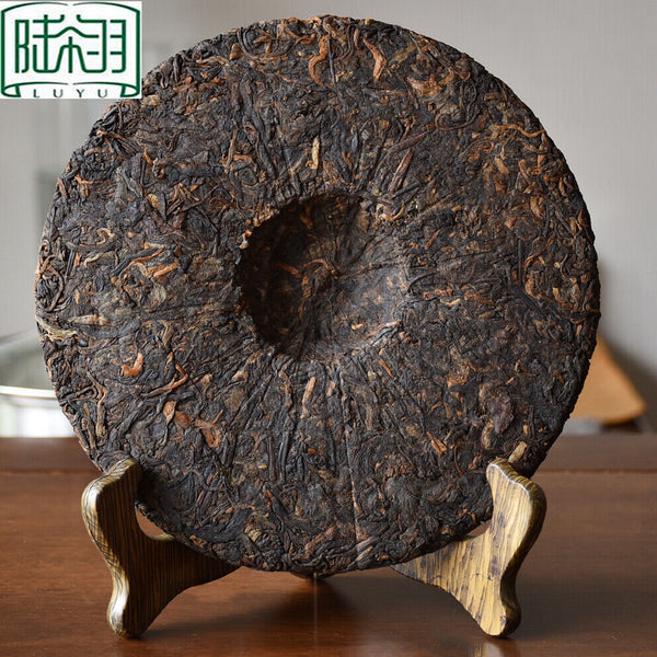 HelloYoung Yi Dai Zong Shi * Haiwan Old Comrade Premium Ripe Pu'er Shu Puer Tea 357g