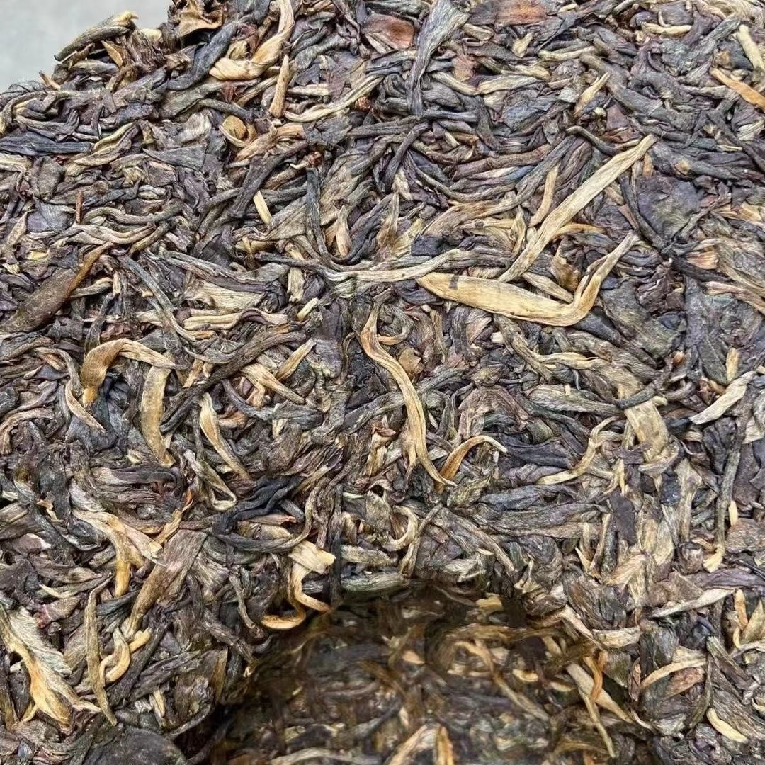 HelloYoung Year Mengku Rongshi Sheng Puerh Tea Soul Tea Spirit Puer Tea Raw 500g