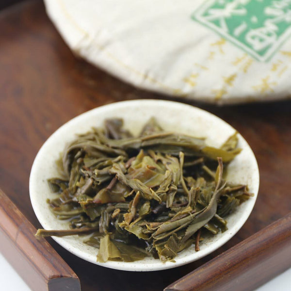 HelloYoung Puer Cake Sheng Puer Health Care 357g High Quality Yipintang Menghai Premium