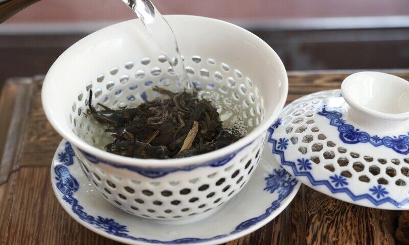 HelloYoung Menghai BA JIAO TING 7540 Pu-erh Tea Cake 357g Raw Pu'er Tea Qi Zi Cake