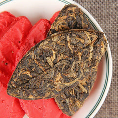 HelloYoung TeaFengqing Yunnan Black Tea Honey Fragrance Dianhong Golden Leaf Tea 100g