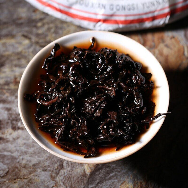 HelloYoung Menghai Heaven Earth Royal Big Tree Lao Ban Zhang Pu-erh Tea Cake 357g Ripe