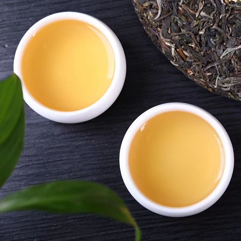 357g Puerh Raw Tea Cake Old Tree Spring Pu-erh Sheng Tea Yunnan Pu'er Green Tea Main image