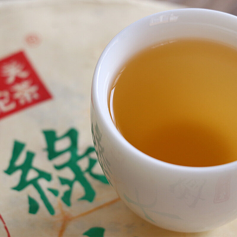 HelloYoung Yiwu Green Big Tree XY Xiaguan Pu-erh Yunnan Pu'er Iron Tea Cake 357g Raw