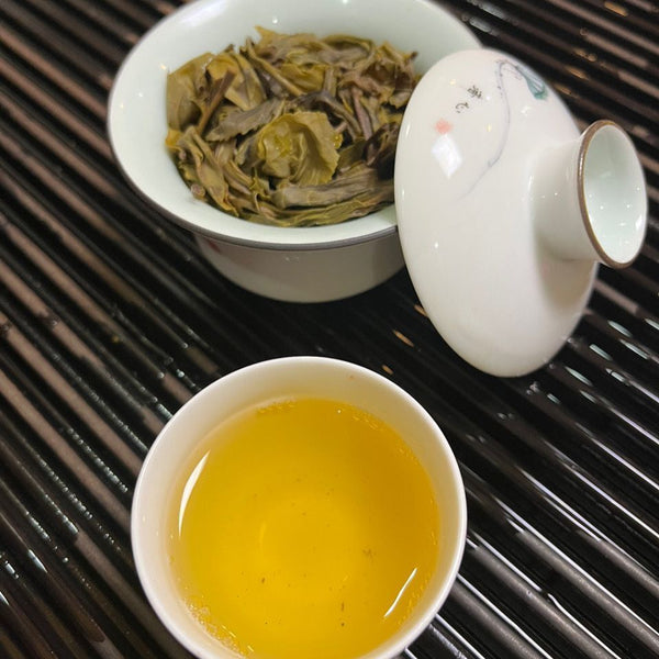 HelloYoung Yun Nan Jin Cha * Xiaguan Baoyan Toucha Raw Mushroom Tuo Puer Tea 250g